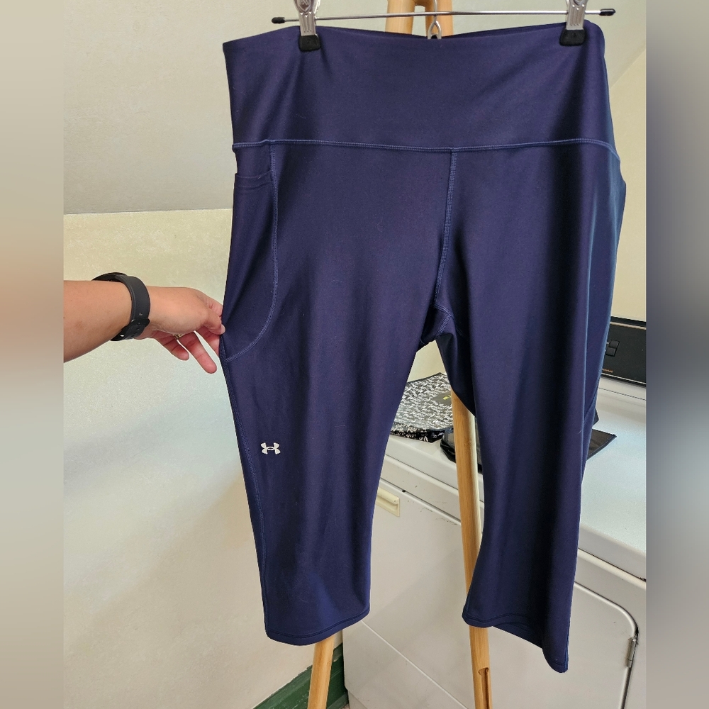 Under Armour 2XL compression capris. Buy both UA for 10!
